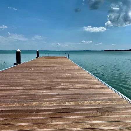 Apartament Fuzliget Surf Garden